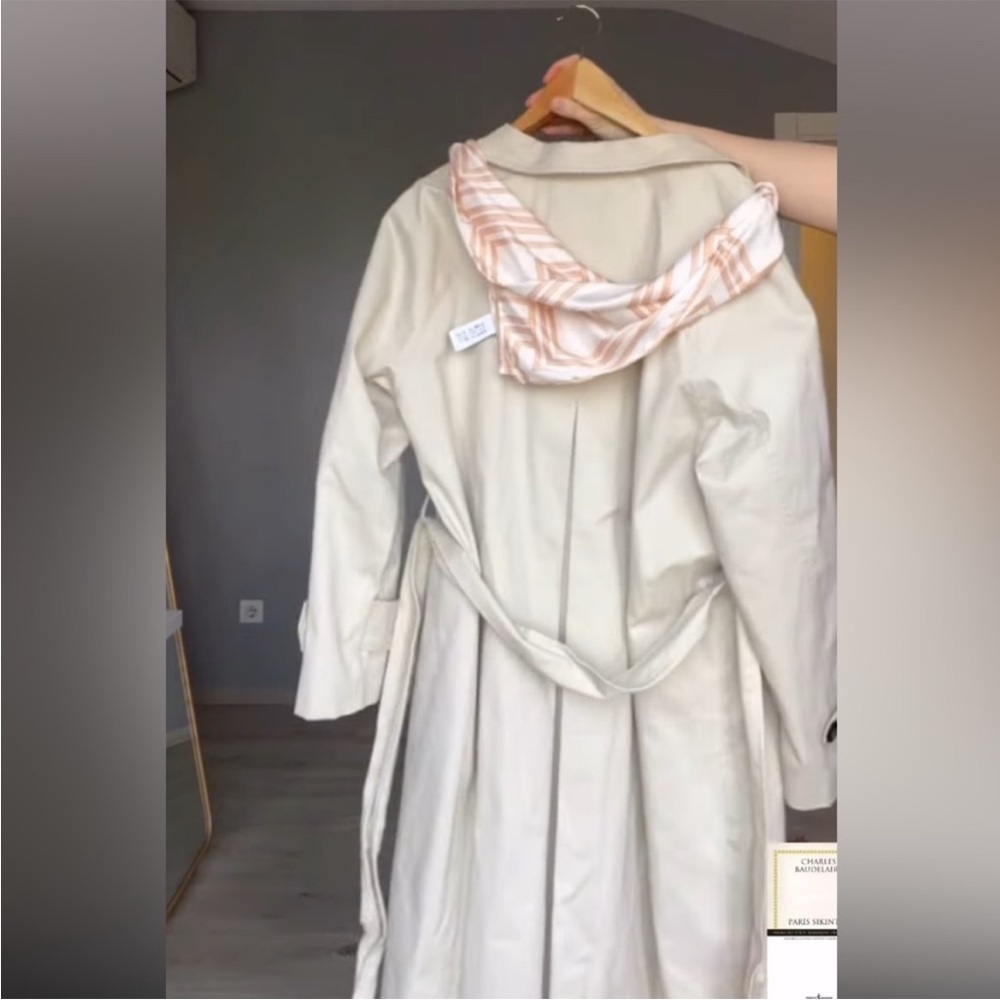 Zara Beige Trench Coat with scarf - Picture 12 of 13
